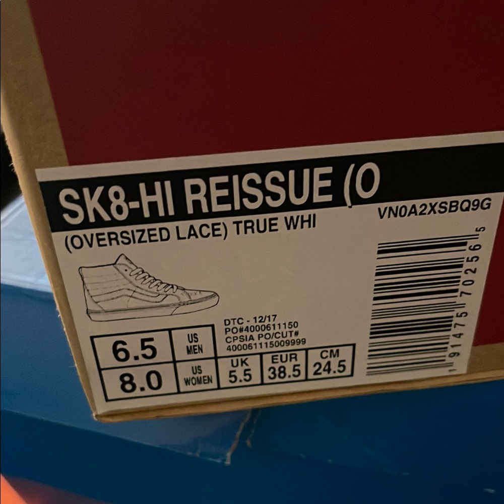 Vans - Picture 3 of 4